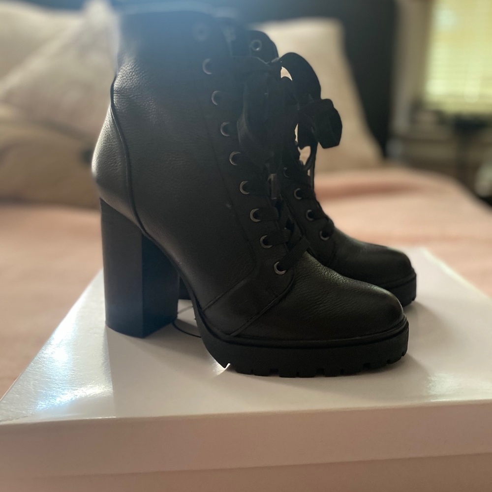Steve Madden Laurie Boot High heel combat style